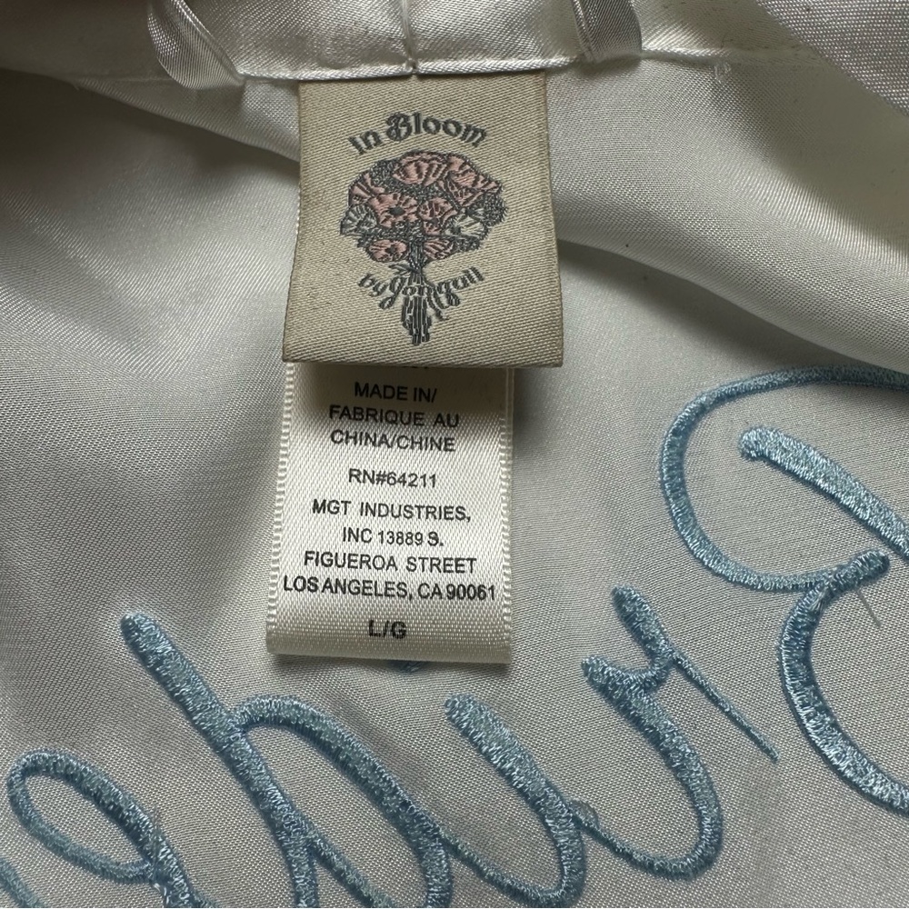 Vintage 90s Bridal Satin Robe | Lace Trim · Wedding Morning /Honeymoon Lingerie - Picture 6 of 13